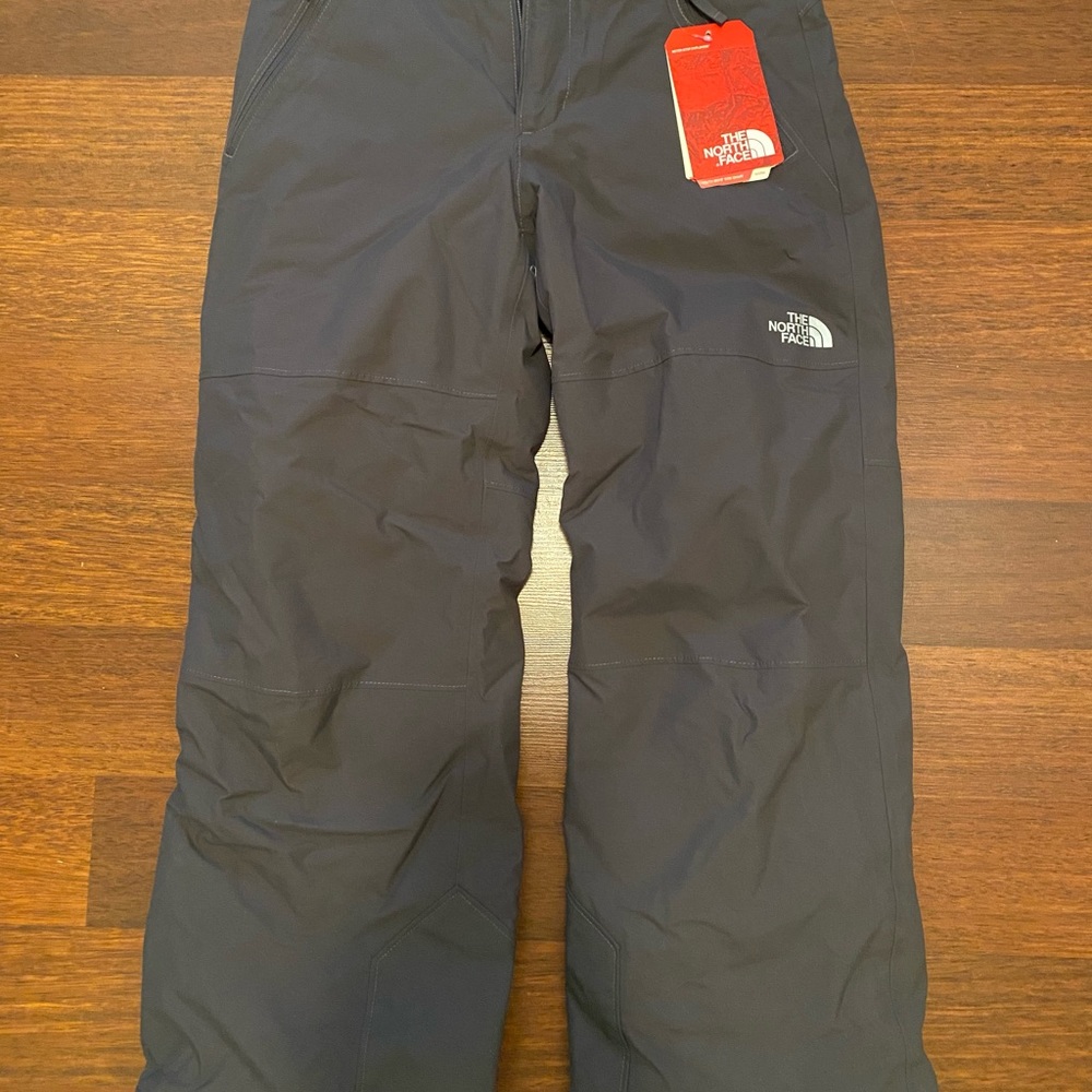 The North Face Boys Ski/Snowboard/Snow pants.